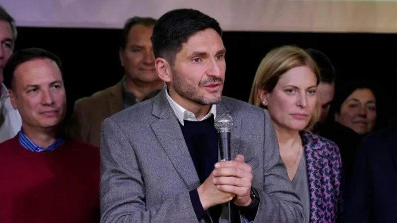 pullaro_ganador_microfono_crop1697058988764.jpg_1756841869