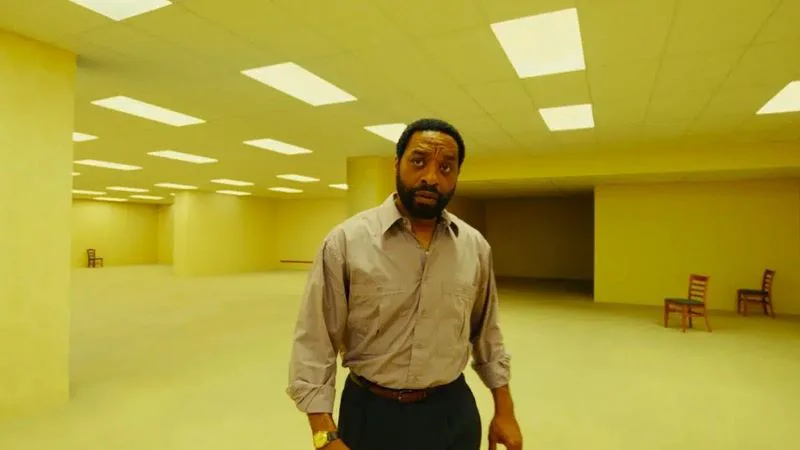 Chiwetel-Ejiofor-en-Backrooms