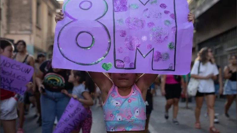 8M