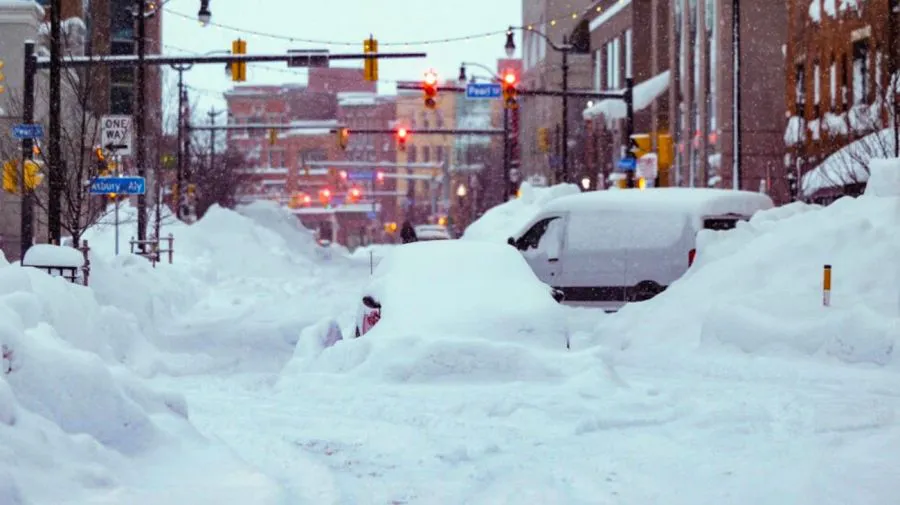 helados-unidos-hay-decenas-de-muertos-en-usa-por-las-impresionantes-tormentas-de-nieve-1741197