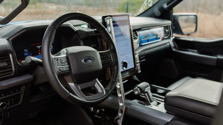 ford-f-150-lightning-switchgear-1742026