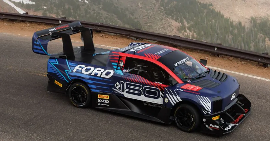 ford-f-150-lightning-supertruck-1825369