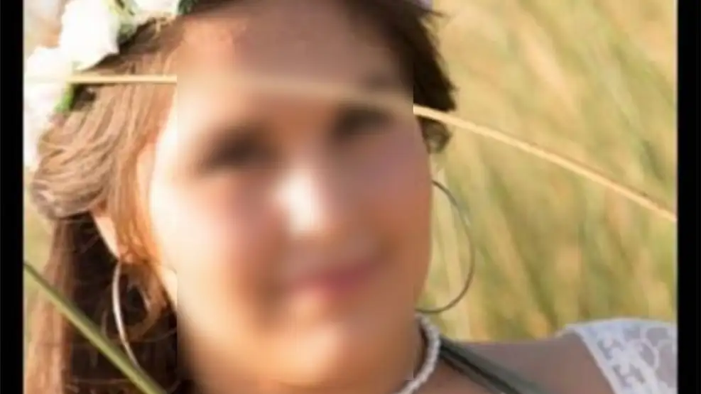 morena-flores-1600945