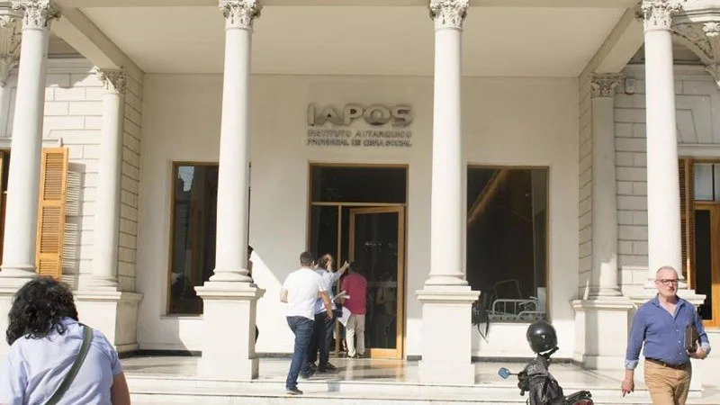 iapos.jpg_1756841869