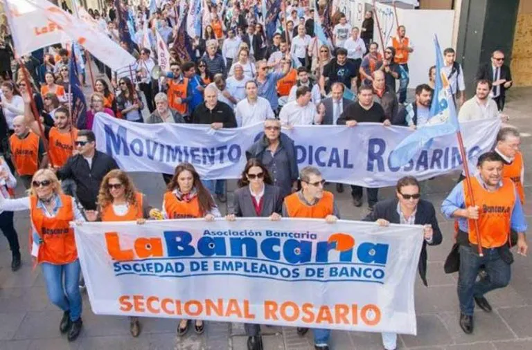 bancos-768x506