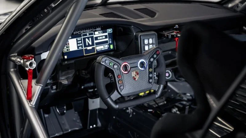 porsche-911-gt4-r