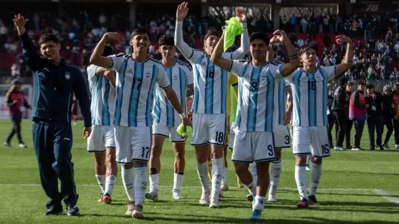 argentina-le-gano-agonicamente-a-peru-y-va-por-la-medalla-de-oro